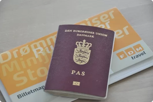 Pas og billetter