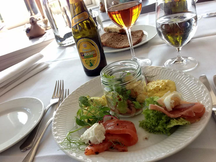 Påskefrokost på Munkebo Kro